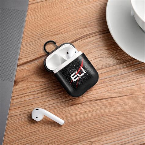 men's airpod case